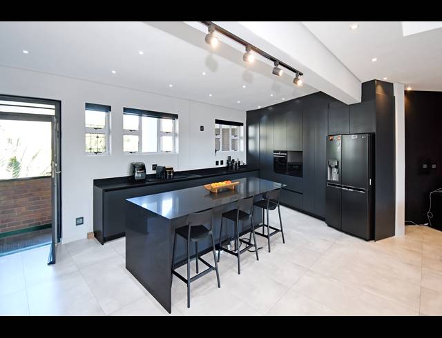 2 BEDROOM APARTMENT FOR SALE IN ILLOVO